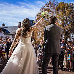 Photographie sortie de la mairie de mariage loiret 45